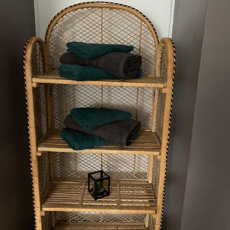 Chez Fifi&Stella Hotel Neufmoutiers-en-Brie Ngoại thất bức ảnh