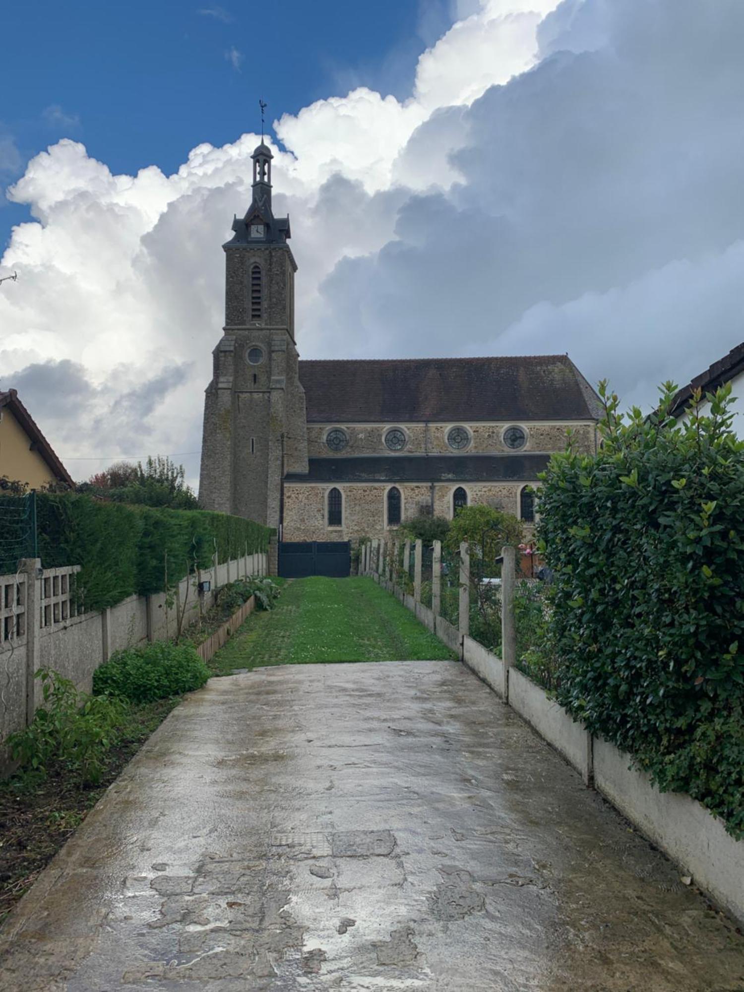 Chez Fifi&Stella Hotel Neufmoutiers-en-Brie Ngoại thất bức ảnh