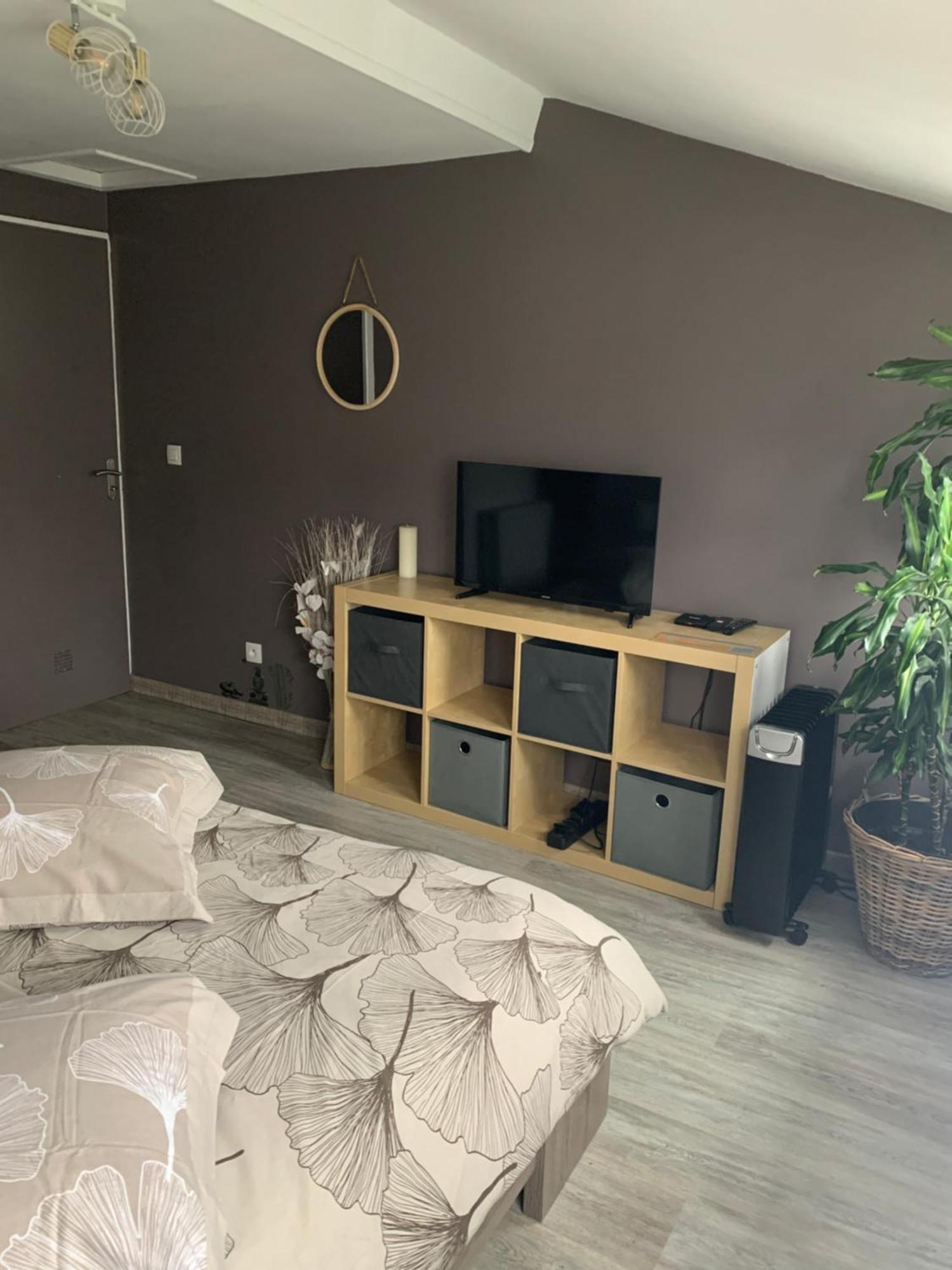 Chez Fifi&Stella Hotel Neufmoutiers-en-Brie Ngoại thất bức ảnh